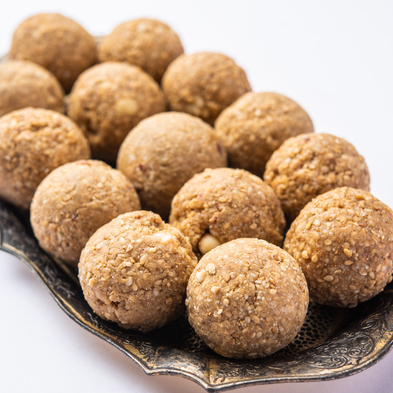 Til Gul laddoo, Sesame jaggery ball, til ke laddo or tilgul for Makar Sankranti Festival in India